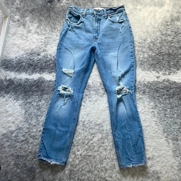 Abercrombie & Fitch Denim - Abercrombie & Fitch High Rise Ripped  Jeans​